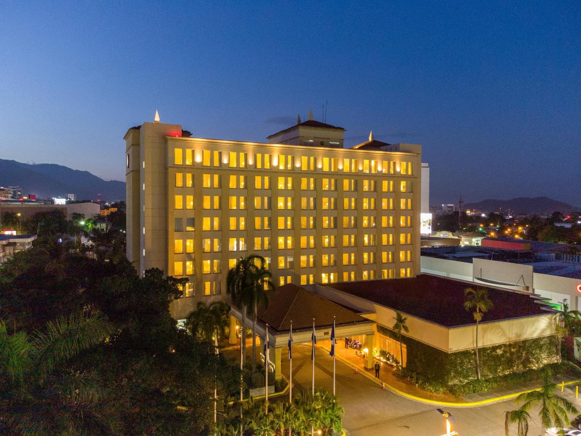Hotel Real Intercontinental San Pedro Sula By Ihg Екстериор снимка